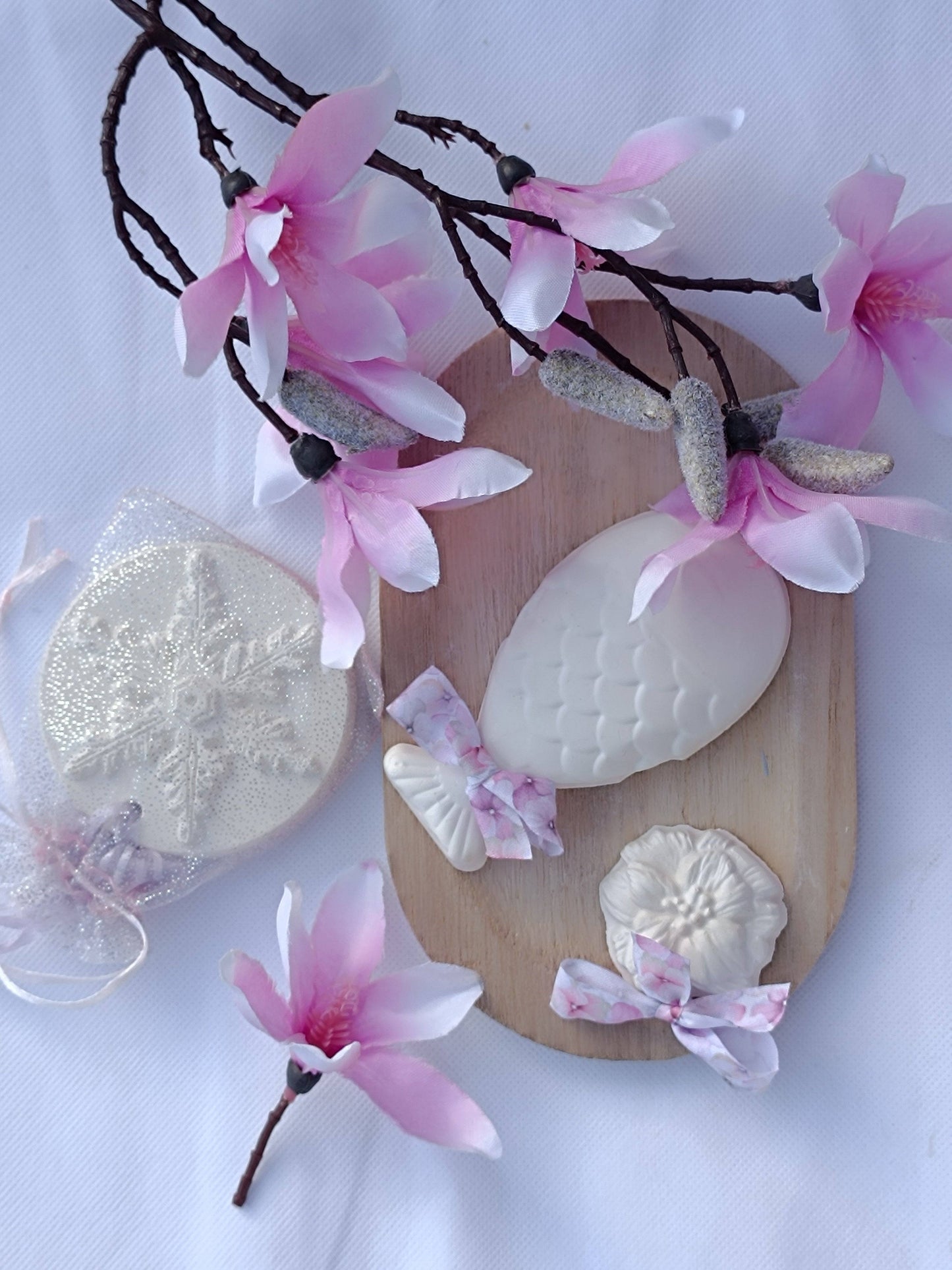 Fondant parfumé MAGNOLIA - Galet de cire Artisanal 100% cire de soja - Serenity Bougies