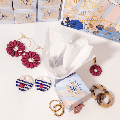 les pampille et bijoux en acier dore du calendrier de l'avent 2025 sanaca bijoux