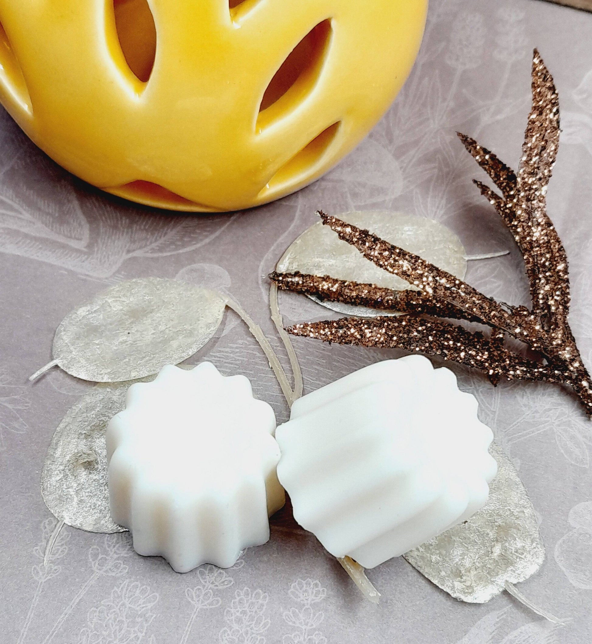 galet de cire fondant parfumé bougie cerise senteur galet de cire fondant parfumé bougie cerise senteur